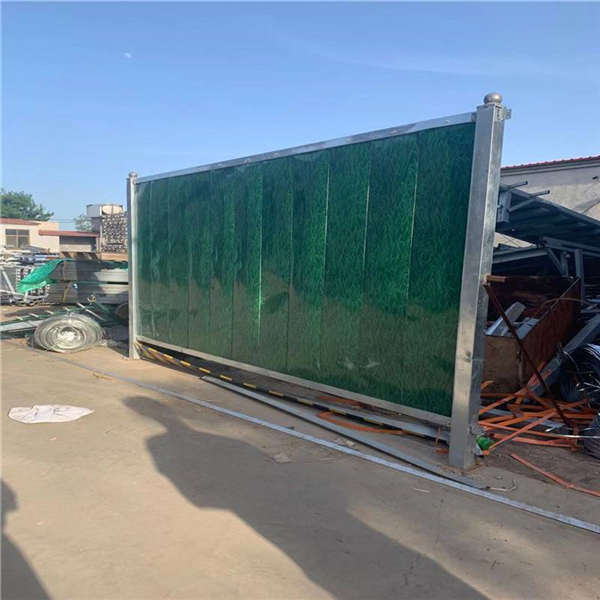 黑黃擋板彩鋼板 開發(fā)區(qū)城區(qū)新市區(qū)圍擋 泓宸輝建筑工程護欄