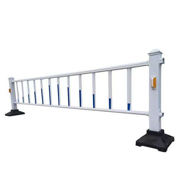 馬路*隔離欄分流欄 靜電噴涂方管護欄網(wǎng) *警示欄